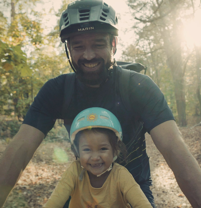 What mountain biking really is about. Timo Pritzel and daugther enjoy the nature