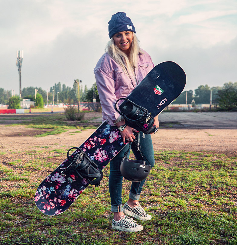 Aimee Fuller with snowboard