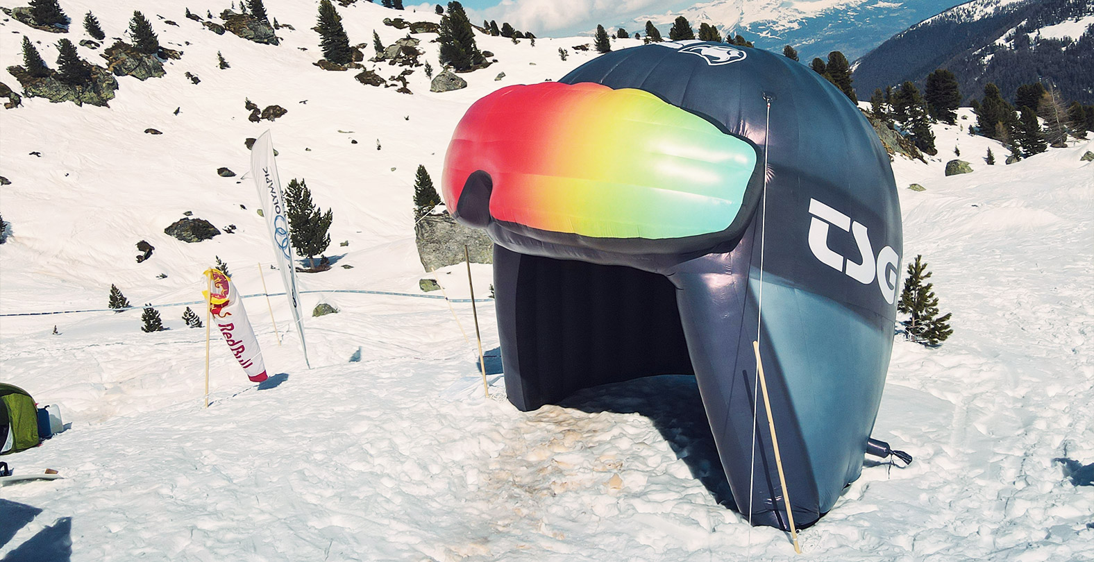 TSG helmet blowup at Nendaz Freeride